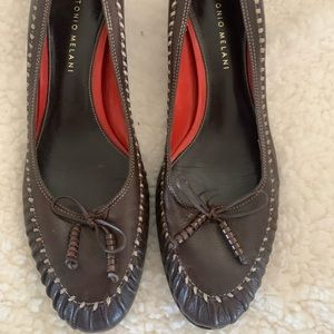 EUC Antonio Melanie Brown Closed Toe Low Pump Size 7.5